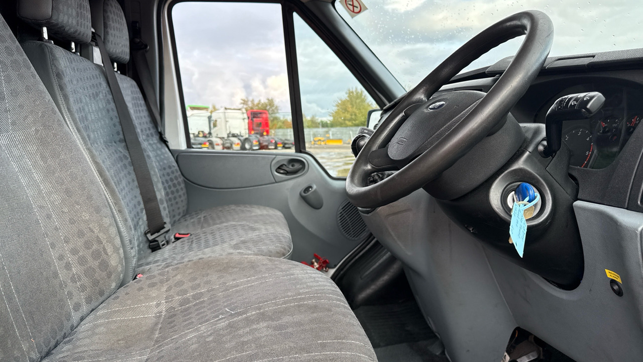 FORD TRANSIT T350 2.2 TDCI 125PS - 无侧窗厢式货车:图5 FORD TRANSIT T350 2.2 TDCI 125PS - 无侧窗厢式货车:图5
