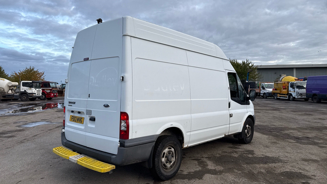FORD TRANSIT T350 2.2 TDCI 125PS - 无侧窗厢式货车:图4 FORD TRANSIT T350 2.2 TDCI 125PS - 无侧窗厢式货车:图4