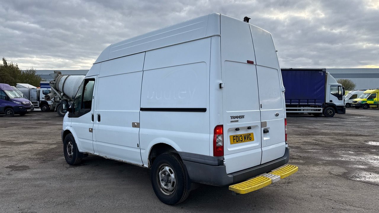 FORD TRANSIT T350 2.2 TDCI 125PS - 无侧窗厢式货车:图3 FORD TRANSIT T350 2.2 TDCI 125PS - 无侧窗厢式货车:图3