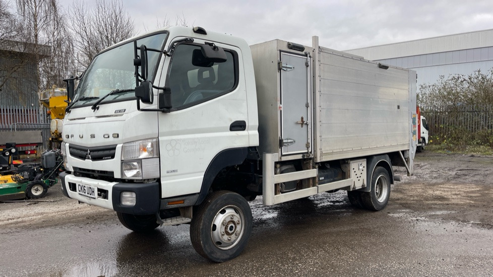 FUSO CANTER 6C18 - 翻斗车:图3 FUSO CANTER 6C18 - 翻斗车:图3