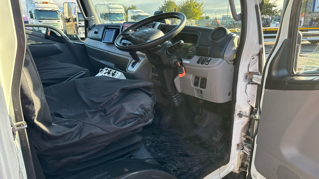 FUSO CANTER 7C15 - 垃圾车:图5 FUSO CANTER 7C15 - 垃圾车:图5