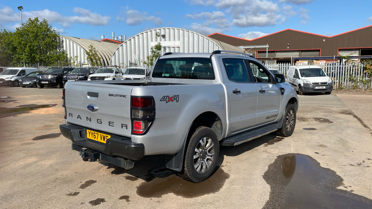 Ford Ranger Wildtrak 3.2 TDCi 200 - 皮卡车, 康比货车:图4 Ford Ranger Wildtrak 3.2 TDCi 200 - 皮卡车, 康比货车:图4