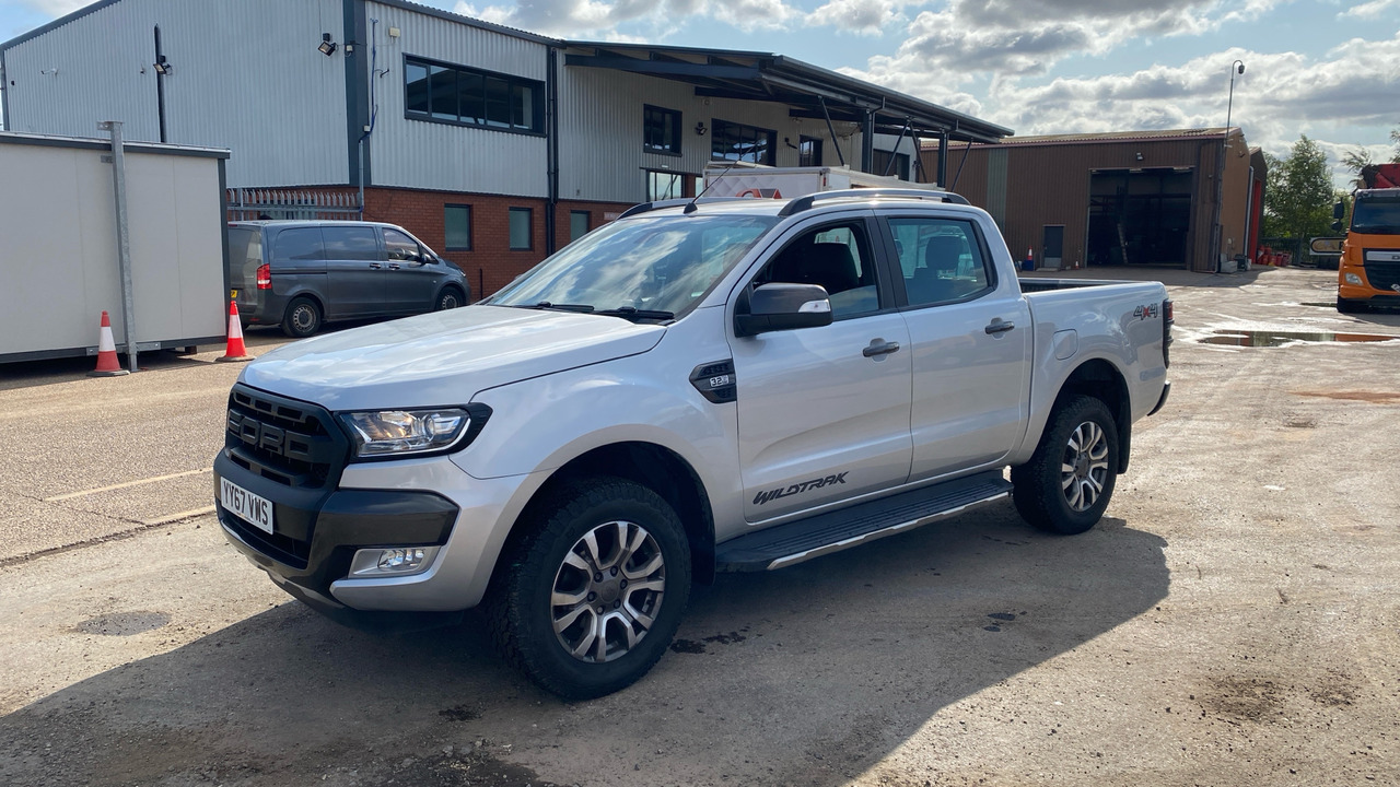 Ford Ranger Wildtrak 3.2 TDCi 200 - 皮卡车, 康比货车:图2 Ford Ranger Wildtrak 3.2 TDCi 200 - 皮卡车, 康比货车:图2