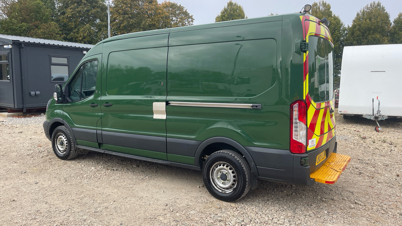 Ford Transit 350 2.0 TDCi 130ps - 无侧窗厢式货车:图3 Ford Transit 350 2.0 TDCi 130ps - 无侧窗厢式货车:图3
