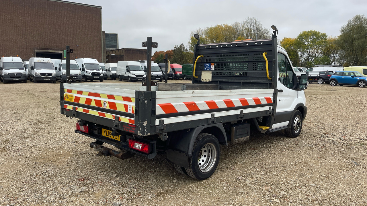 Ford Transit 350 2.2 TDCI 125PS - 平板货车:图4 Ford Transit 350 2.2 TDCI 125PS - 平板货车:图4