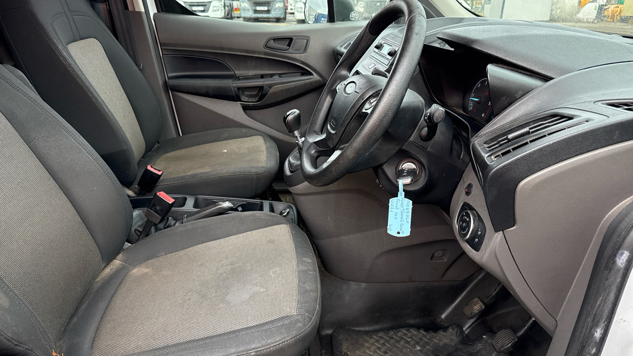 Ford Transit Connect 200 1.5 EcoBlue 75ps - 紧凑型面包车:图5 Ford Transit Connect 200 1.5 EcoBlue 75ps - 紧凑型面包车:图5