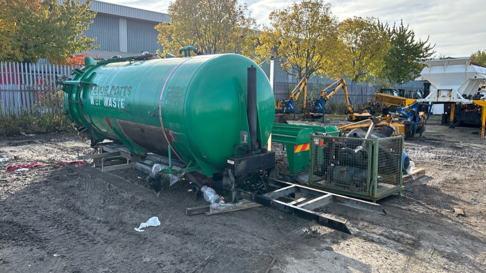 HIGH VOLUME JET VAC TANK, YEAR 2000, REAR REEL, REMOVED FROM 6X4 SCAN - 罐式集装箱:图1 HIGH VOLUME JET VAC TANK, YEAR 2000, REAR REEL, REMOVED FROM 6X4 SCAN - 罐式集装箱:图1