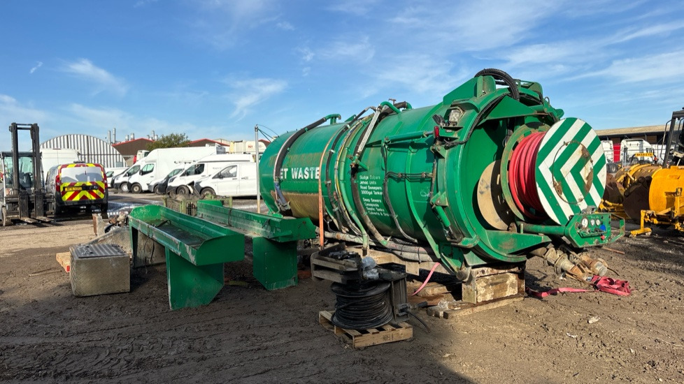 HIGH VOLUME JET VAC TANK, YEAR 2000, REAR REEL, REMOVED FROM 6X4 SCAN - 罐式集装箱:图4 HIGH VOLUME JET VAC TANK, YEAR 2000, REAR REEL, REMOVED FROM 6X4 SCAN - 罐式集装箱:图4