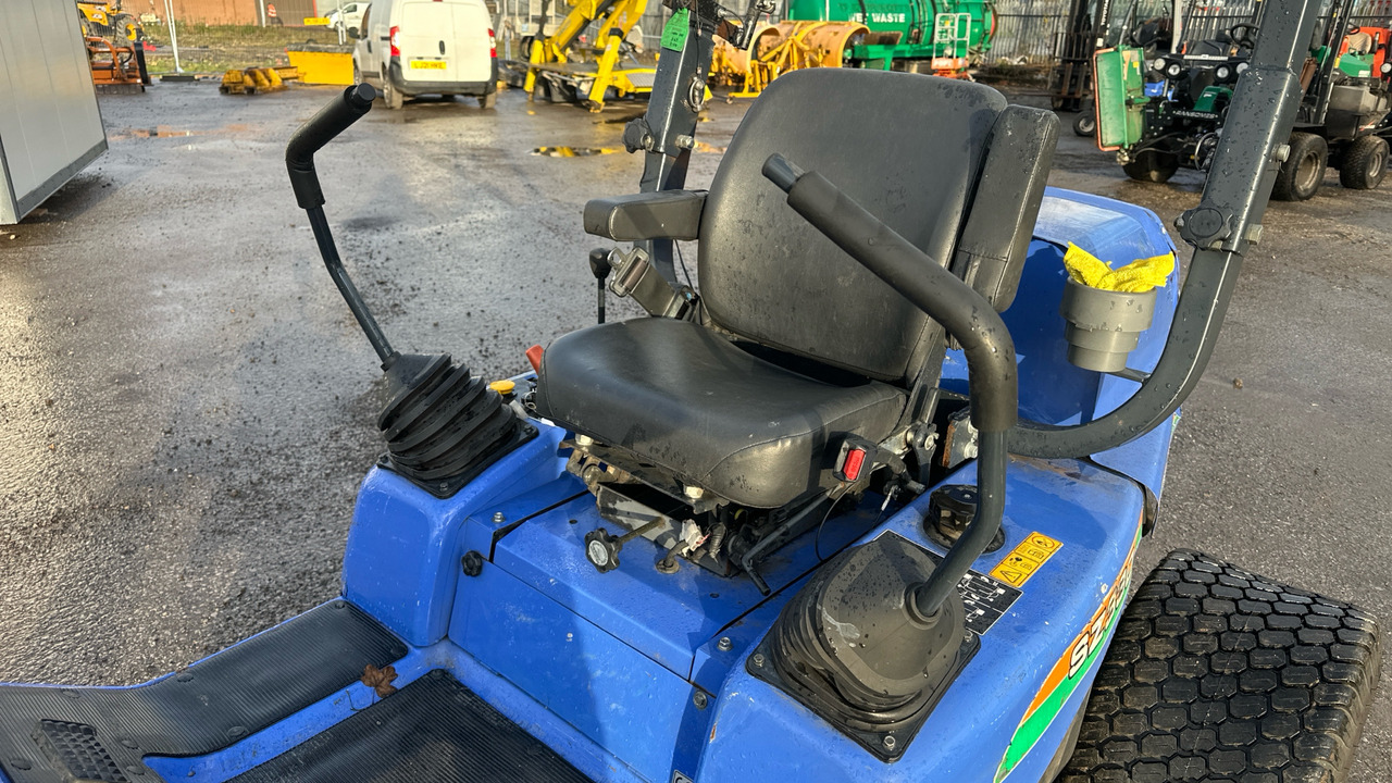 ISEKI SZ330 - 园林割草机:图5 ISEKI SZ330 - 园林割草机:图5