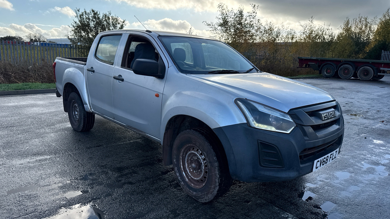 ISUZU D-MAX 1.9 - 皮卡车, 康比货车:图1 ISUZU D-MAX 1.9 - 皮卡车, 康比货车:图1