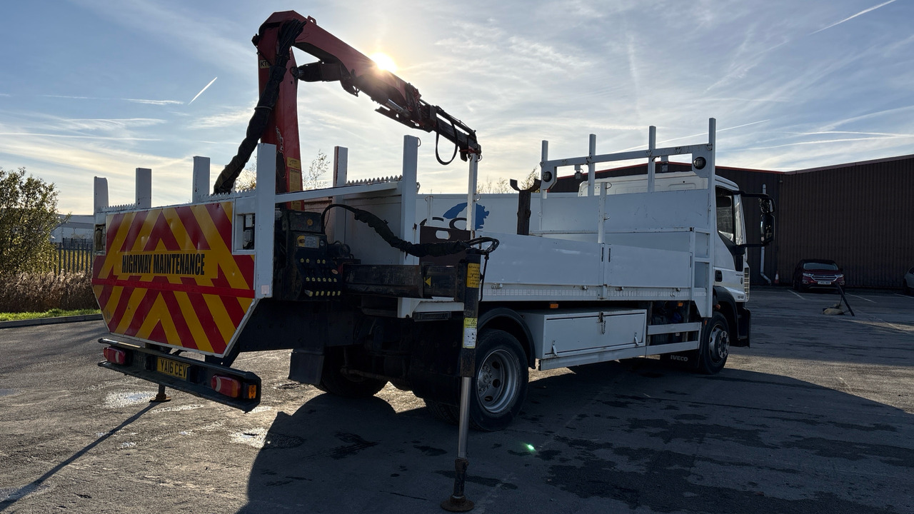 IVECO EUROCARGO 120-190 - 栏板式/ 平板卡车, 起重车:图4 IVECO EUROCARGO 120-190 - 栏板式/ 平板卡车, 起重车:图4