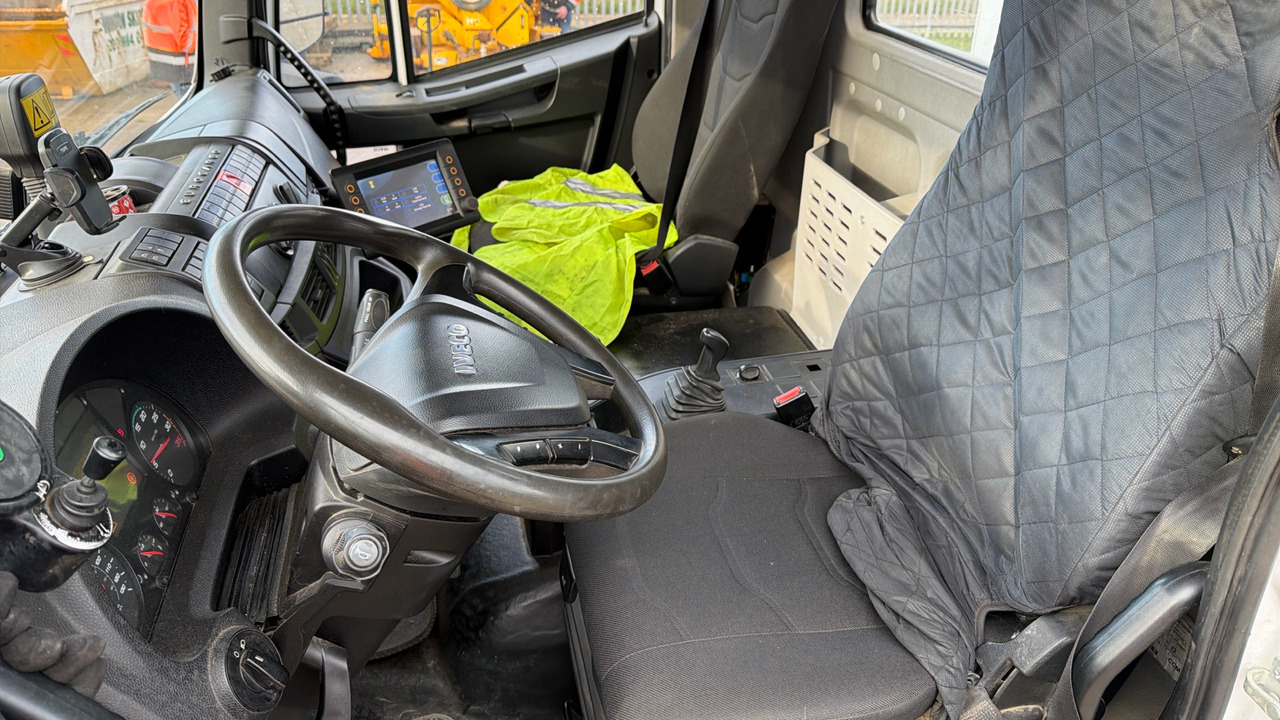 IVECO EUROCARGO 150-250 - 道路清扫机:图5 IVECO EUROCARGO 150-250 - 道路清扫机:图5