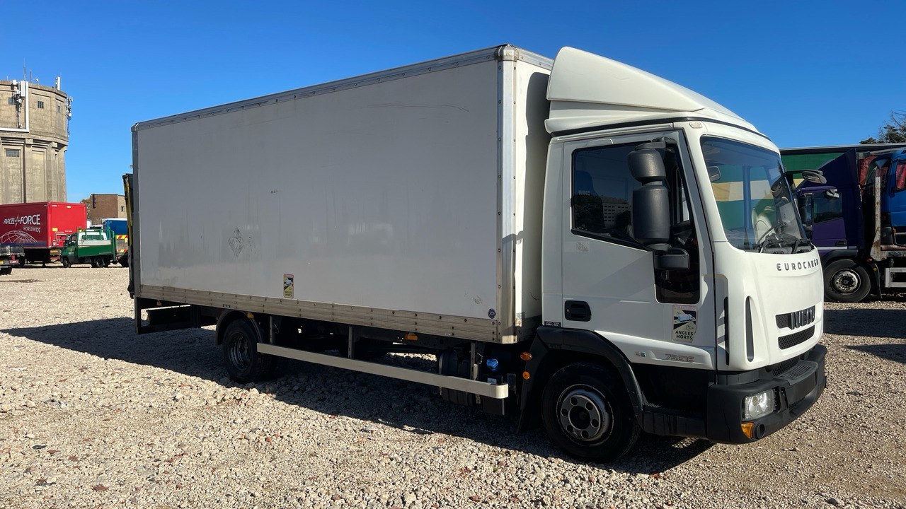 Iveco Eurocargo 75E16 - 厢式卡车:图1 Iveco Eurocargo 75E16 - 厢式卡车:图1