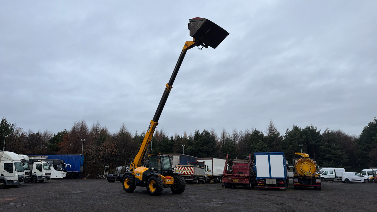 伸缩臂叉装车 JCB 535-95：图15