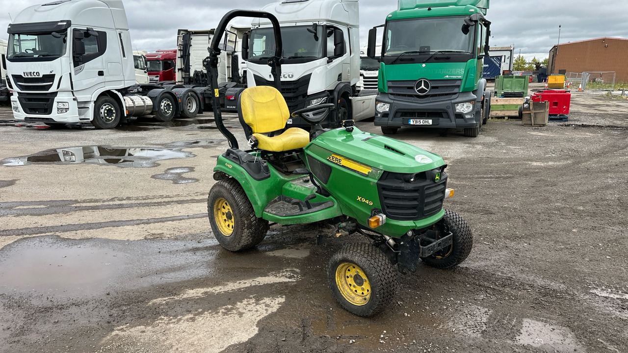 JOHN DEERE X949 - 紧凑型拖拉机:图1 JOHN DEERE X949 - 紧凑型拖拉机:图1