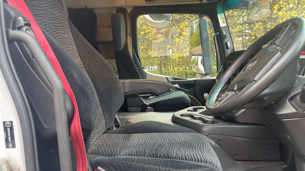 MERCEDES-BENZ ACTROS  1824 - 厢式卡车:图5 MERCEDES-BENZ ACTROS  1824 - 厢式卡车:图5