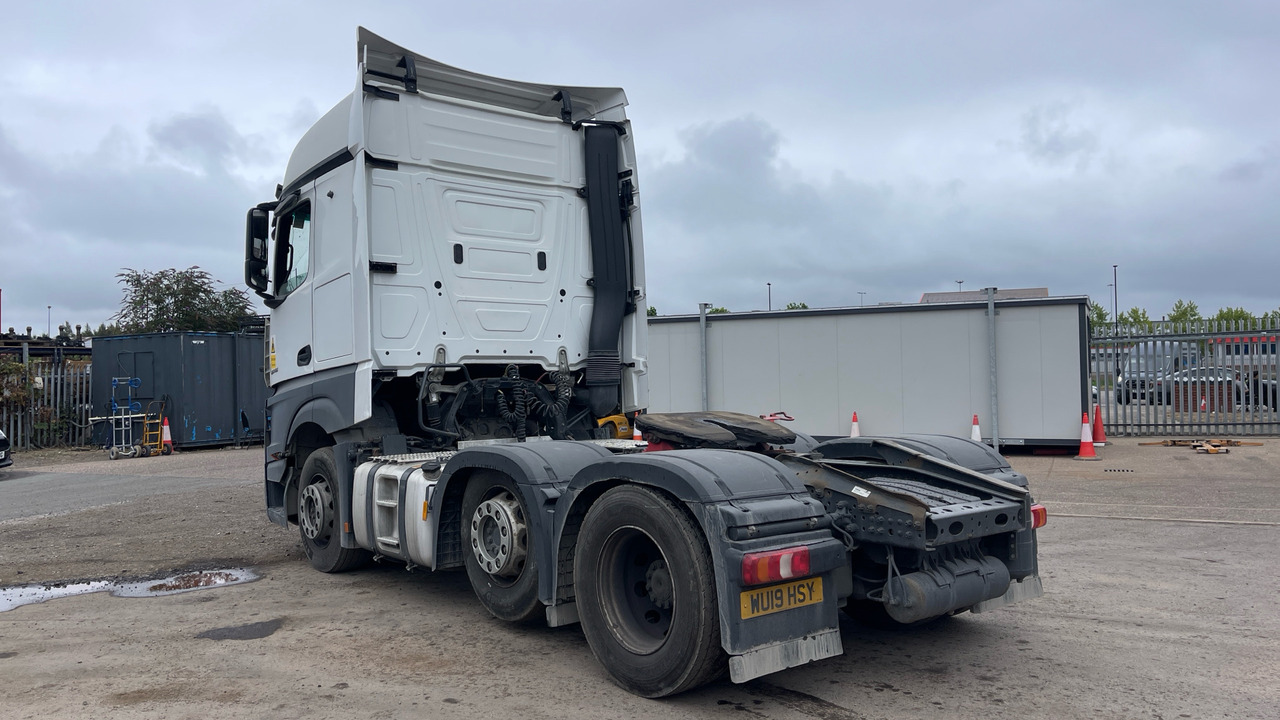 MERCEDES-BENZ ACTROS 2545 - 牵引车:图3 MERCEDES-BENZ ACTROS 2545 - 牵引车:图3