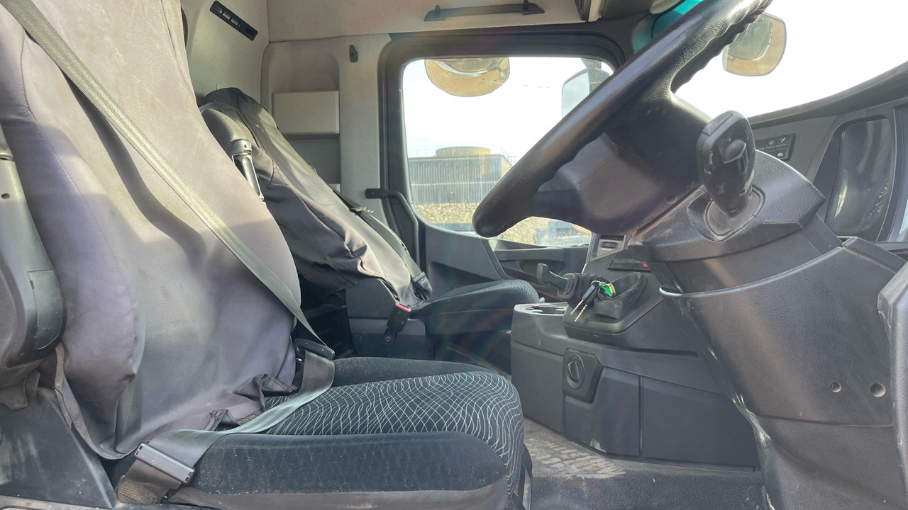 MERCEDES-BENZ AROCS 4140 - 沥青机:图5 MERCEDES-BENZ AROCS 4140 - 沥青机:图5