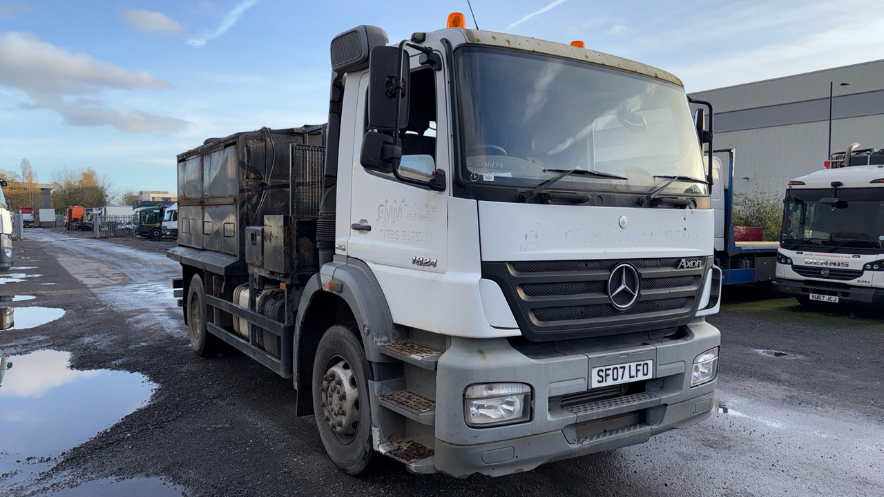 MERCEDES-BENZ AXOR 1824 - 沥青机:图1 MERCEDES-BENZ AXOR 1824 - 沥青机:图1