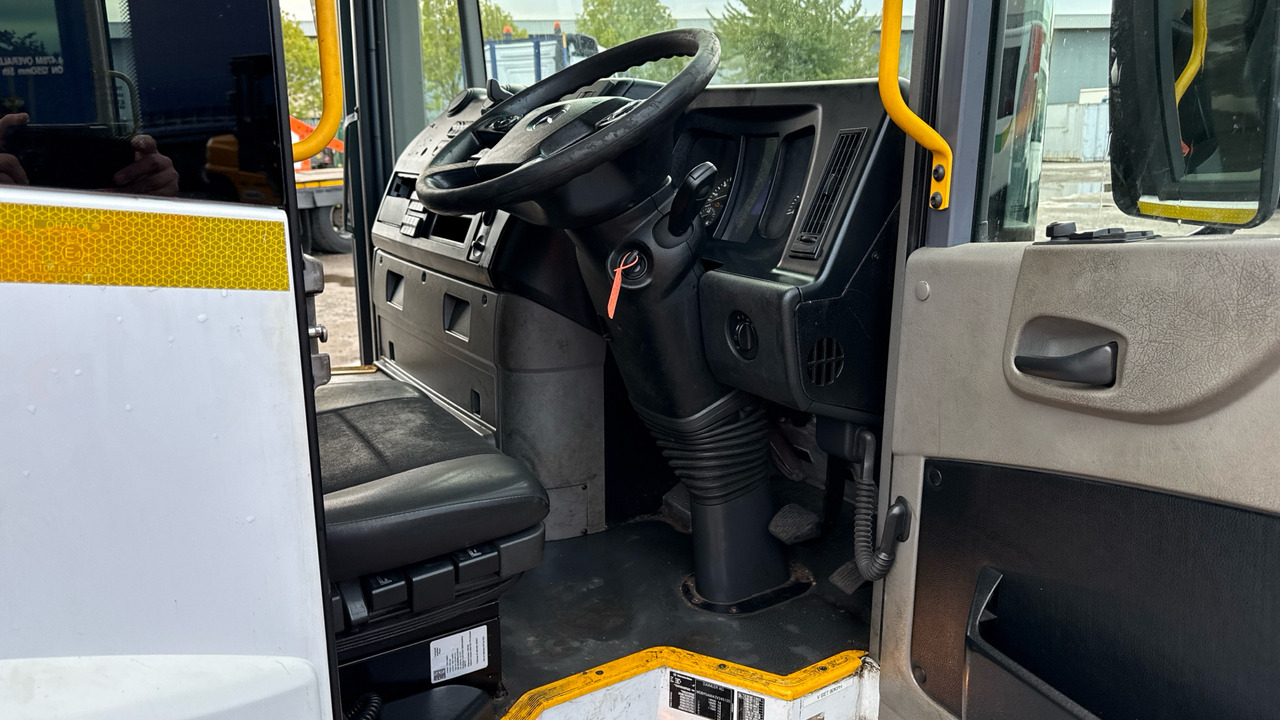 MERCEDES-BENZ ECONIC 1830 - 真空车:图5 MERCEDES-BENZ ECONIC 1830 - 真空车:图5