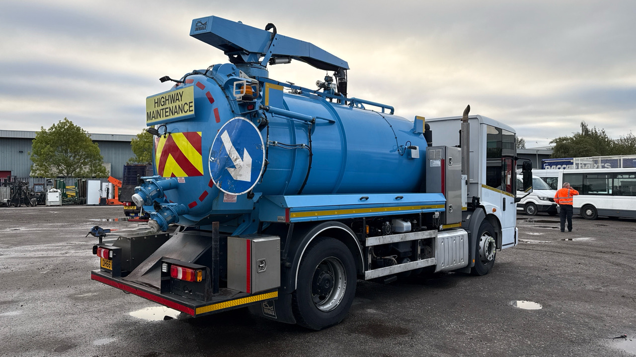 MERCEDES-BENZ ECONIC 1830 - 真空车:图4 MERCEDES-BENZ ECONIC 1830 - 真空车:图4