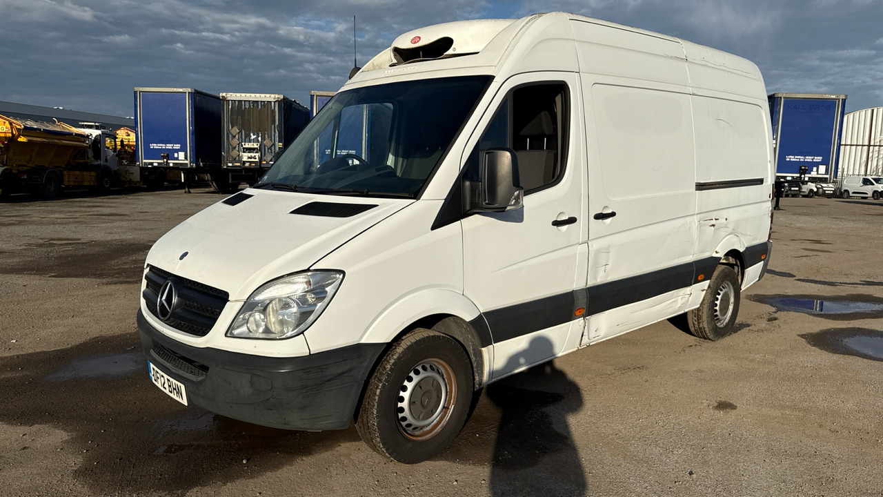 MERCEDES-BENZ SPRINTER 313 CDI - 冷藏货车:图2 MERCEDES-BENZ SPRINTER 313 CDI - 冷藏货车:图2