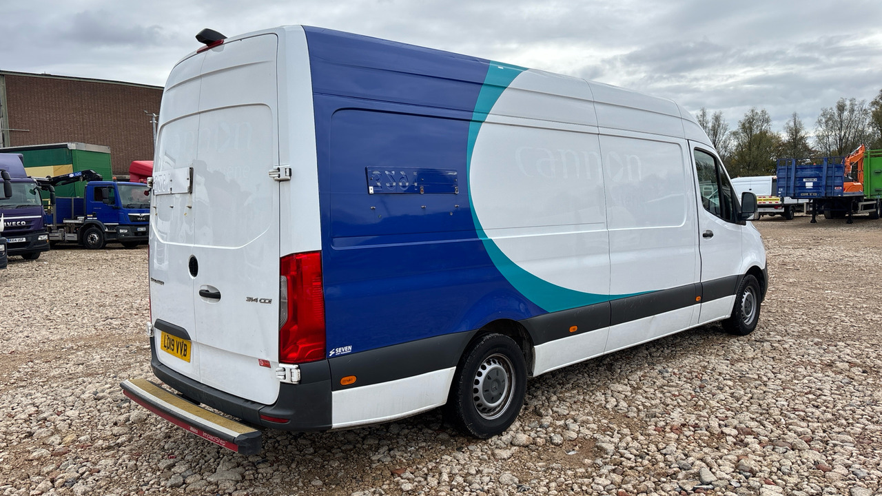 MERCEDES-BENZ SPRINTER 314 CDI - 无侧窗厢式货车:图4 MERCEDES-BENZ SPRINTER 314 CDI - 无侧窗厢式货车:图4