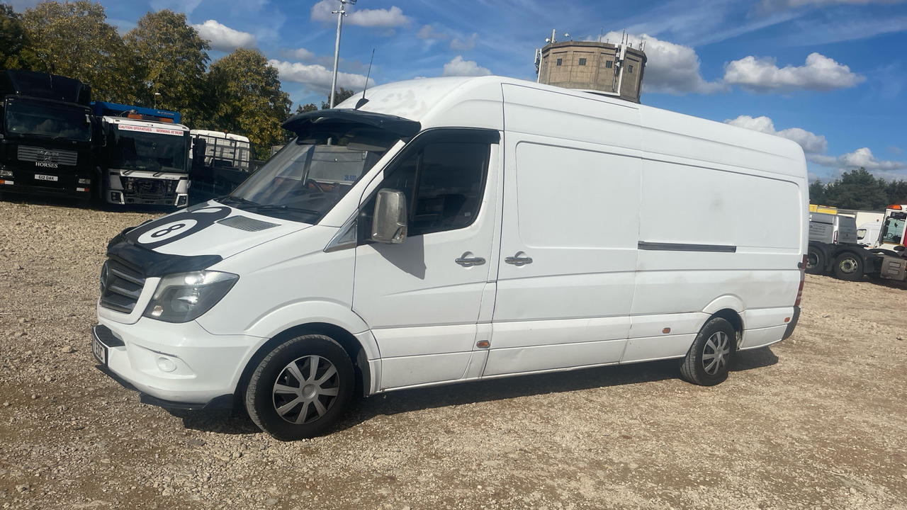MERCEDES-BENZ SPRINTER 314 CDI - 无侧窗厢式货车:图2 MERCEDES-BENZ SPRINTER 314 CDI - 无侧窗厢式货车:图2