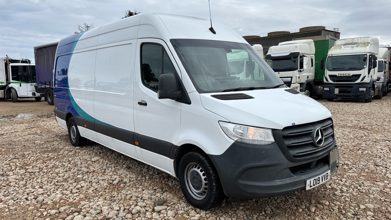 MERCEDES-BENZ SPRINTER 314 CDI - 无侧窗厢式货车:图1 MERCEDES-BENZ SPRINTER 314 CDI - 无侧窗厢式货车:图1