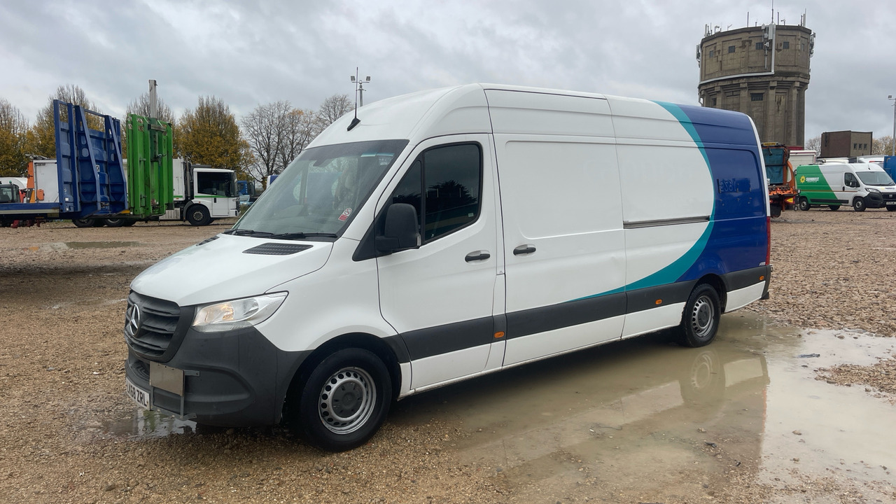 MERCEDES-BENZ SPRINTER 314 CDI - 无侧窗厢式货车:图2 MERCEDES-BENZ SPRINTER 314 CDI - 无侧窗厢式货车:图2