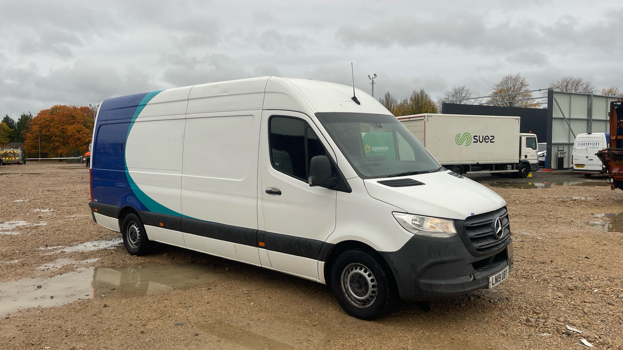 MERCEDES-BENZ SPRINTER 314 CDI - 无侧窗厢式货车:图1 MERCEDES-BENZ SPRINTER 314 CDI - 无侧窗厢式货车:图1