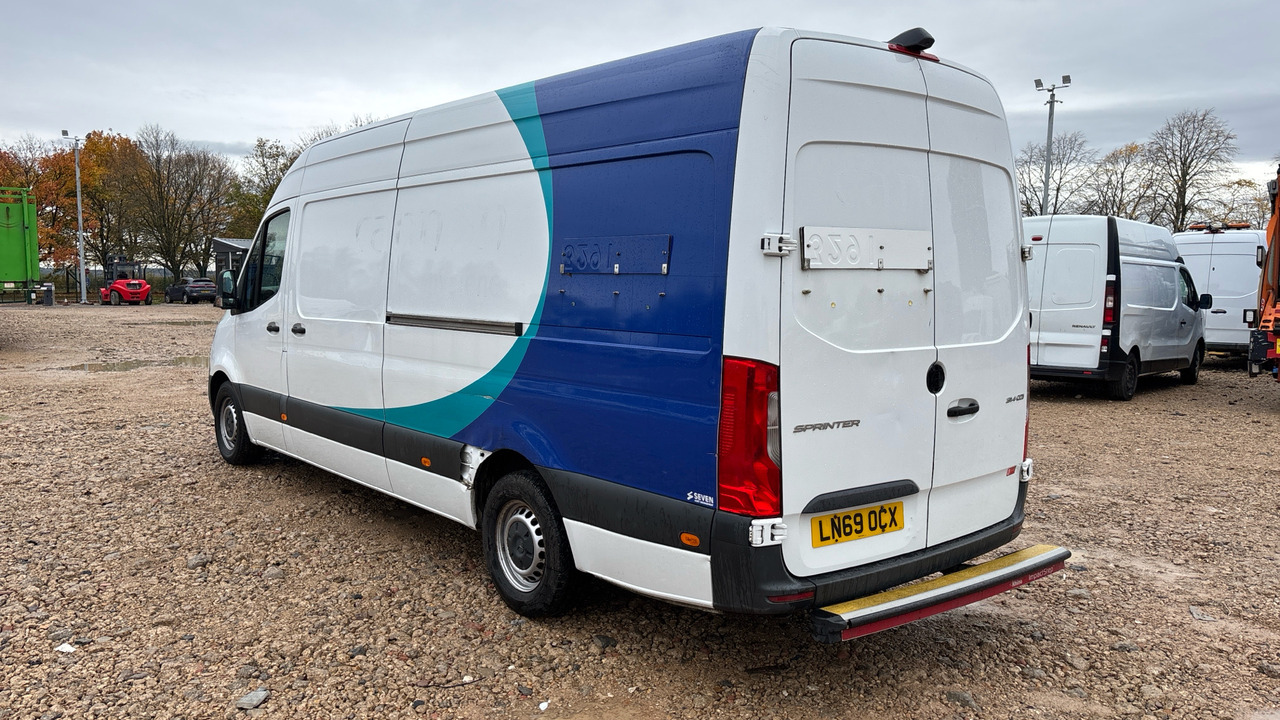 MERCEDES-BENZ SPRINTER 314 CDI - 无侧窗厢式货车:图3 MERCEDES-BENZ SPRINTER 314 CDI - 无侧窗厢式货车:图3