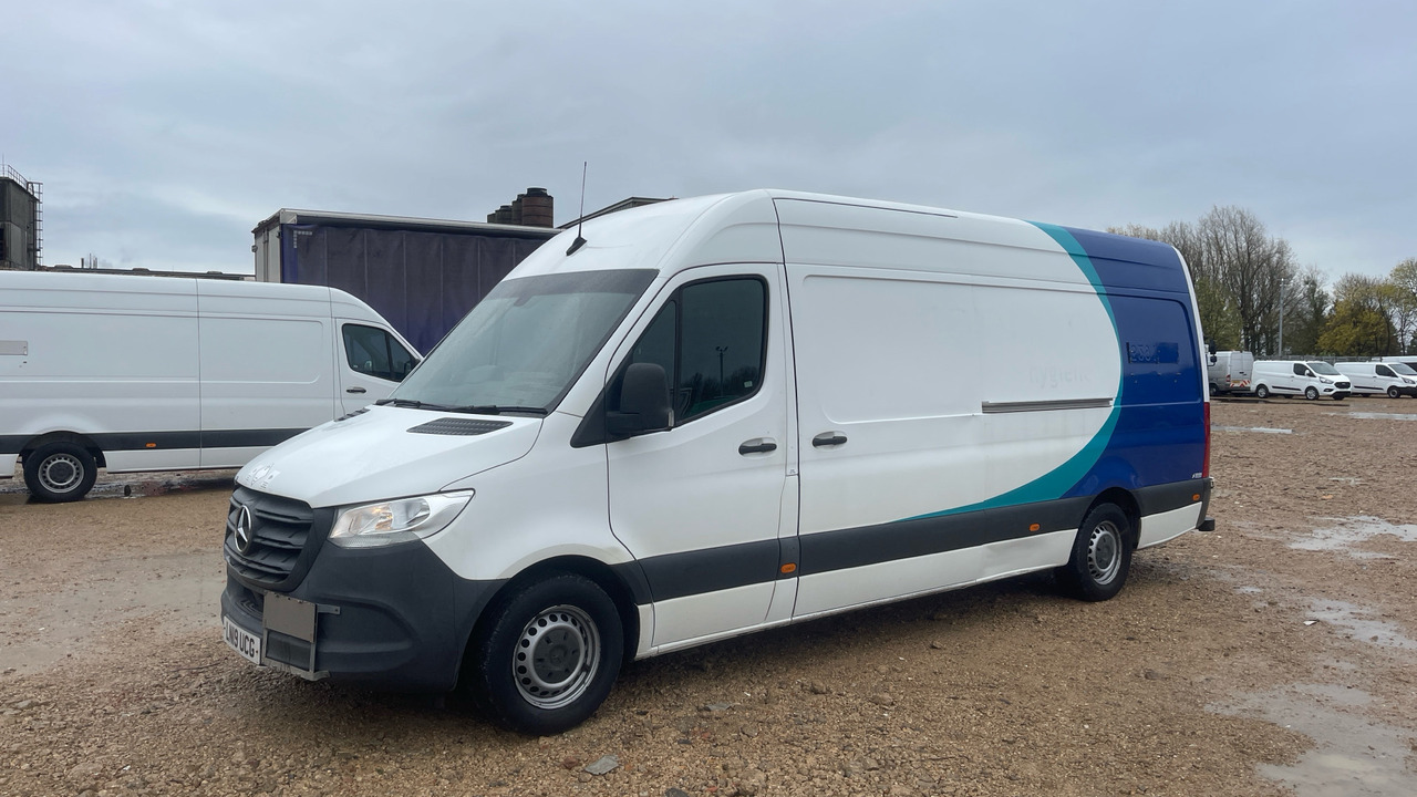 MERCEDES-BENZ SPRINTER 314 CDI - 无侧窗厢式货车:图2 MERCEDES-BENZ SPRINTER 314 CDI - 无侧窗厢式货车:图2