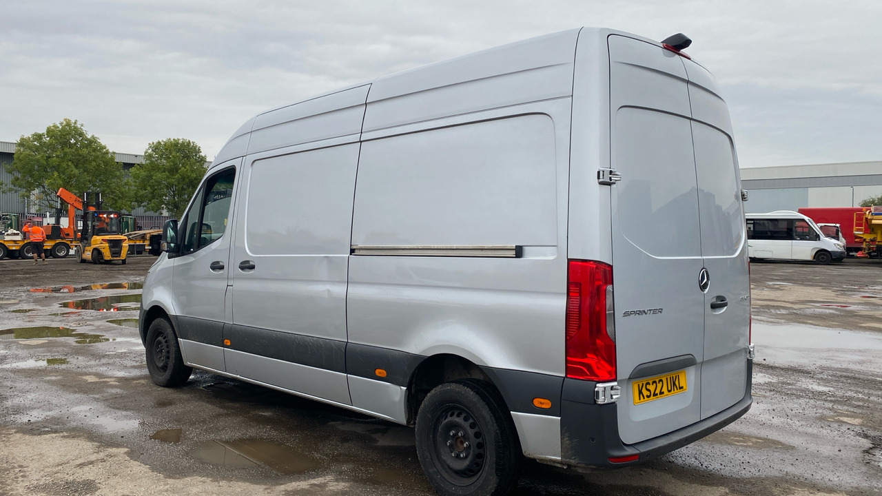 MERCEDES-BENZ SPRINTER 315 CDI - 无侧窗厢式货车:图3 MERCEDES-BENZ SPRINTER 315 CDI - 无侧窗厢式货车:图3