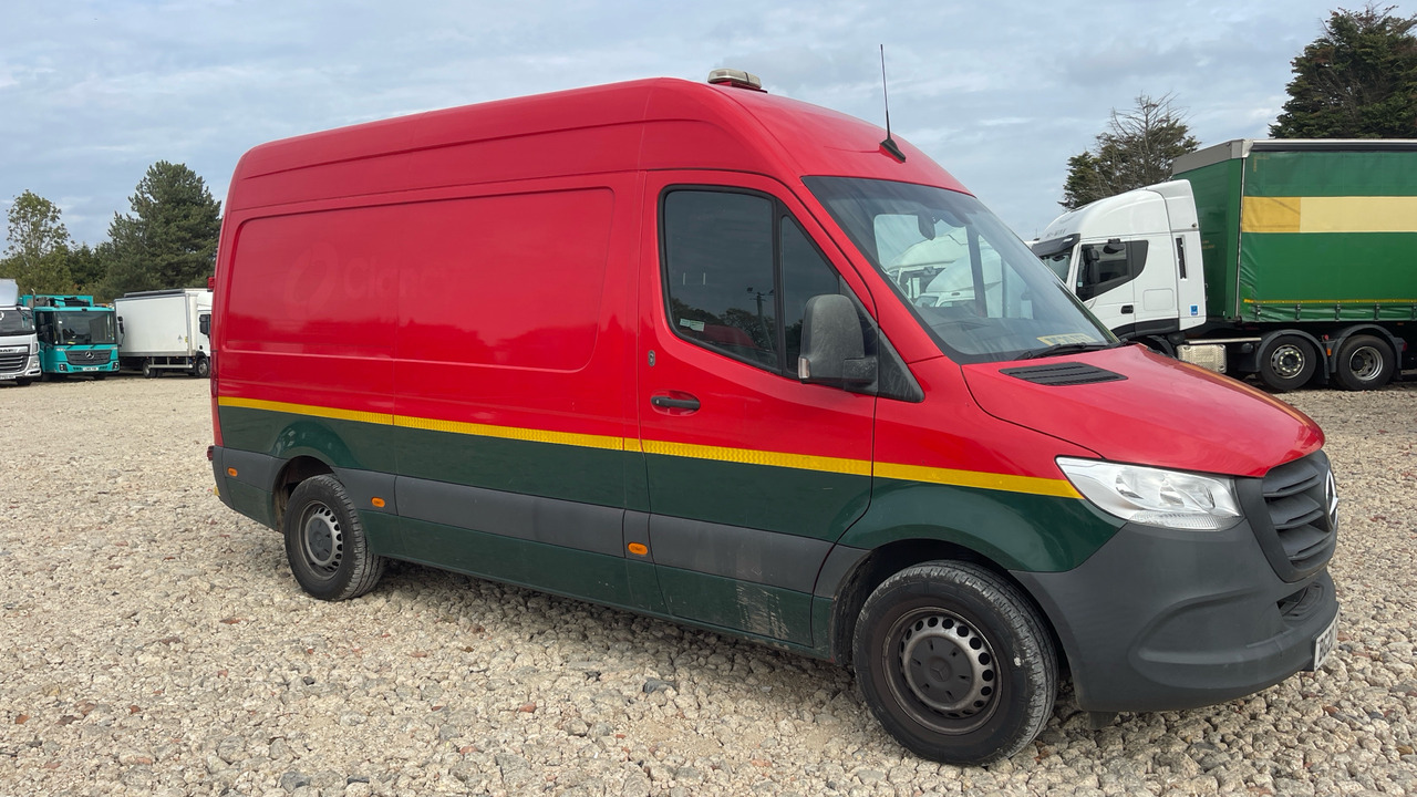 MERCEDES-BENZ SPRINTER 316 CDI - 无侧窗厢式货车:图1 MERCEDES-BENZ SPRINTER 316 CDI - 无侧窗厢式货车:图1