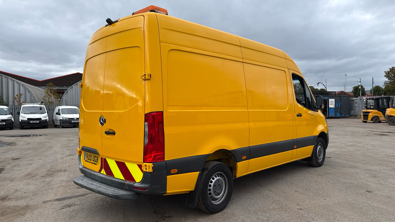 MERCEDES-BENZ SPRINTER 316 CDI - 厢式货车:图4 MERCEDES-BENZ SPRINTER 316 CDI - 厢式货车:图4