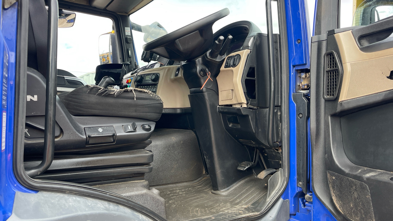 Man TGM 18.250 - 栏板式/ 平板卡车, 起重车:图5 Man TGM 18.250 - 栏板式/ 平板卡车, 起重车:图5