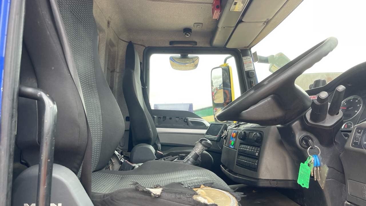 Man TGM 18.250 - 栏板式/ 平板卡车, 起重车:图5 Man TGM 18.250 - 栏板式/ 平板卡车, 起重车:图5