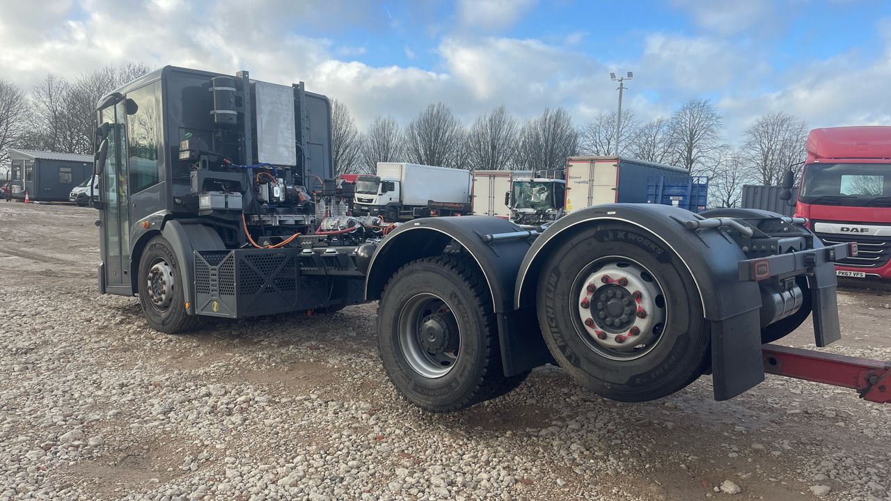 Mercedes-Benz Econic - 驾驶室底盘卡车:图4 Mercedes-Benz Econic - 驾驶室底盘卡车:图4