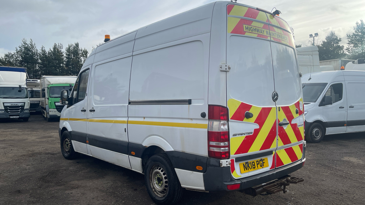 Mercedes-Benz Sprinter 314 2.2 CDI - 无侧窗厢式货车:图3 Mercedes-Benz Sprinter 314 2.2 CDI - 无侧窗厢式货车:图3