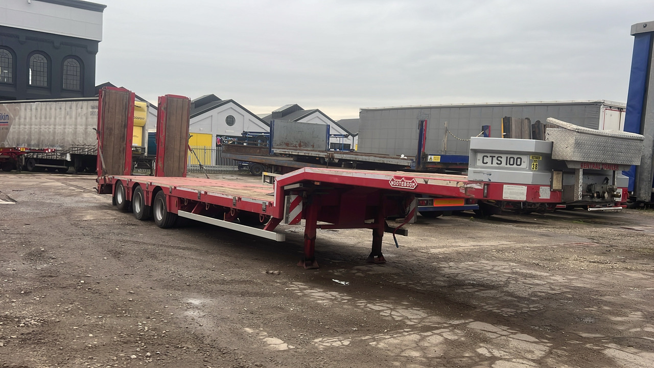 NOOTEBOOM MACHINE CARRIER STEPFRAME - 全挂车:图1 NOOTEBOOM MACHINE CARRIER STEPFRAME - 全挂车:图1
