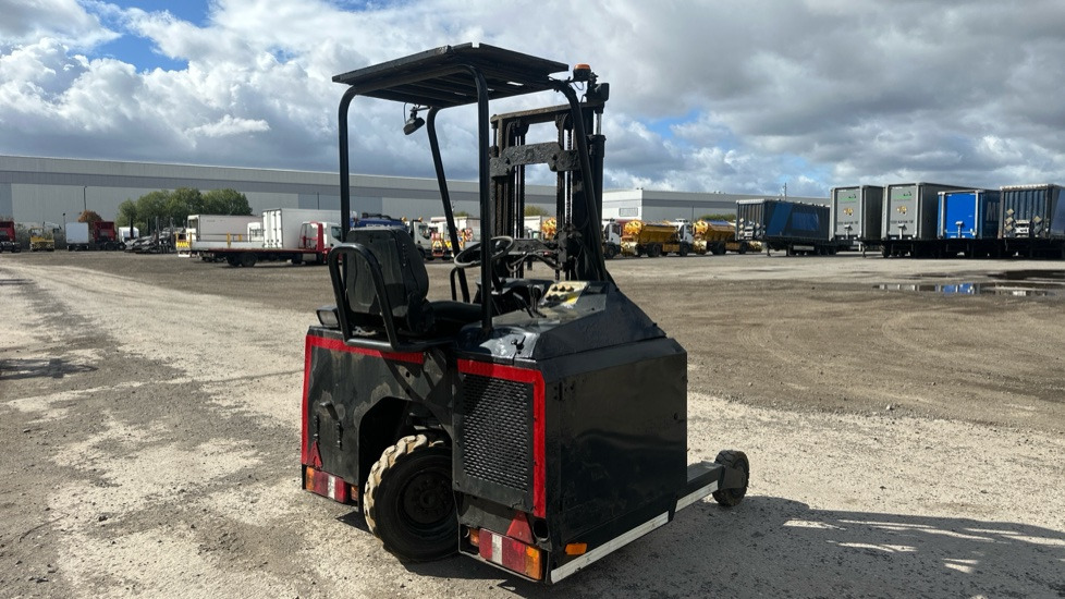 PALFINGER F3 151 - 柴油叉车:图2 PALFINGER F3 151 - 柴油叉车:图2