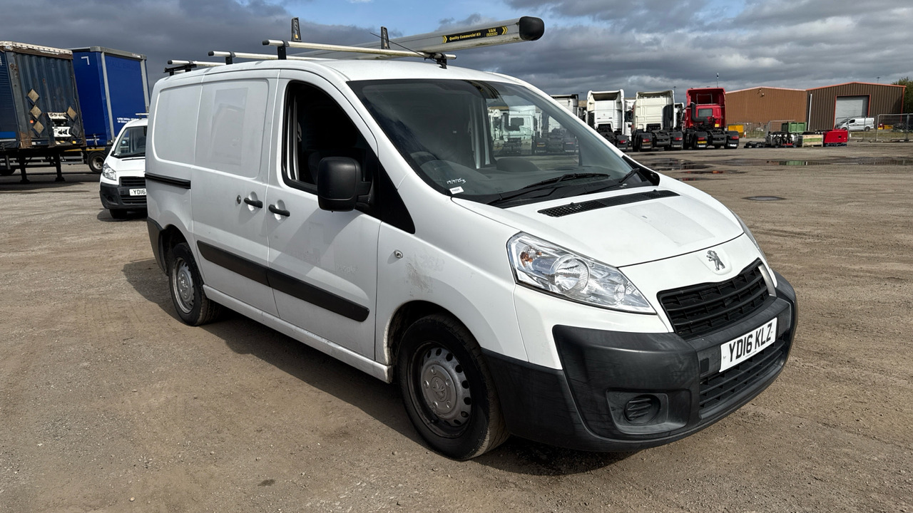 PEUGEOT EXPERT 1000 1.6 HDI 90PS - 紧凑型面包车:图1 PEUGEOT EXPERT 1000 1.6 HDI 90PS - 紧凑型面包车:图1