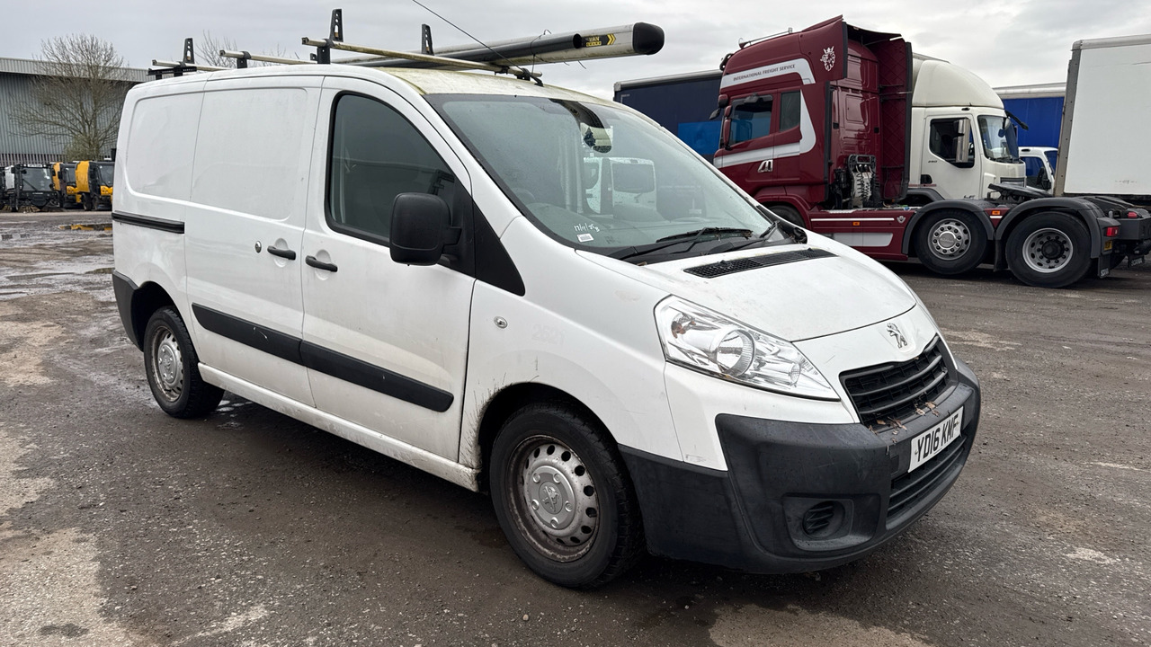 PEUGEOT EXPERT 1000 1.6 HDi 90PS - 紧凑型面包车:图1 PEUGEOT EXPERT 1000 1.6 HDi 90PS - 紧凑型面包车:图1