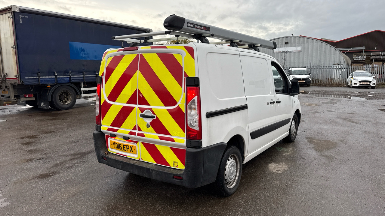 PEUGEOT EXPERT 1000 1.6 HDi 90PS - 无侧窗厢式货车:图4 PEUGEOT EXPERT 1000 1.6 HDi 90PS - 无侧窗厢式货车:图4