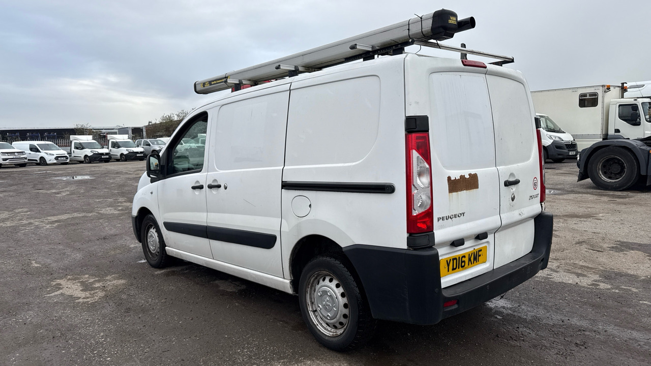 PEUGEOT EXPERT 1000 1.6 HDi 90PS - 紧凑型面包车:图3 PEUGEOT EXPERT 1000 1.6 HDi 90PS - 紧凑型面包车:图3