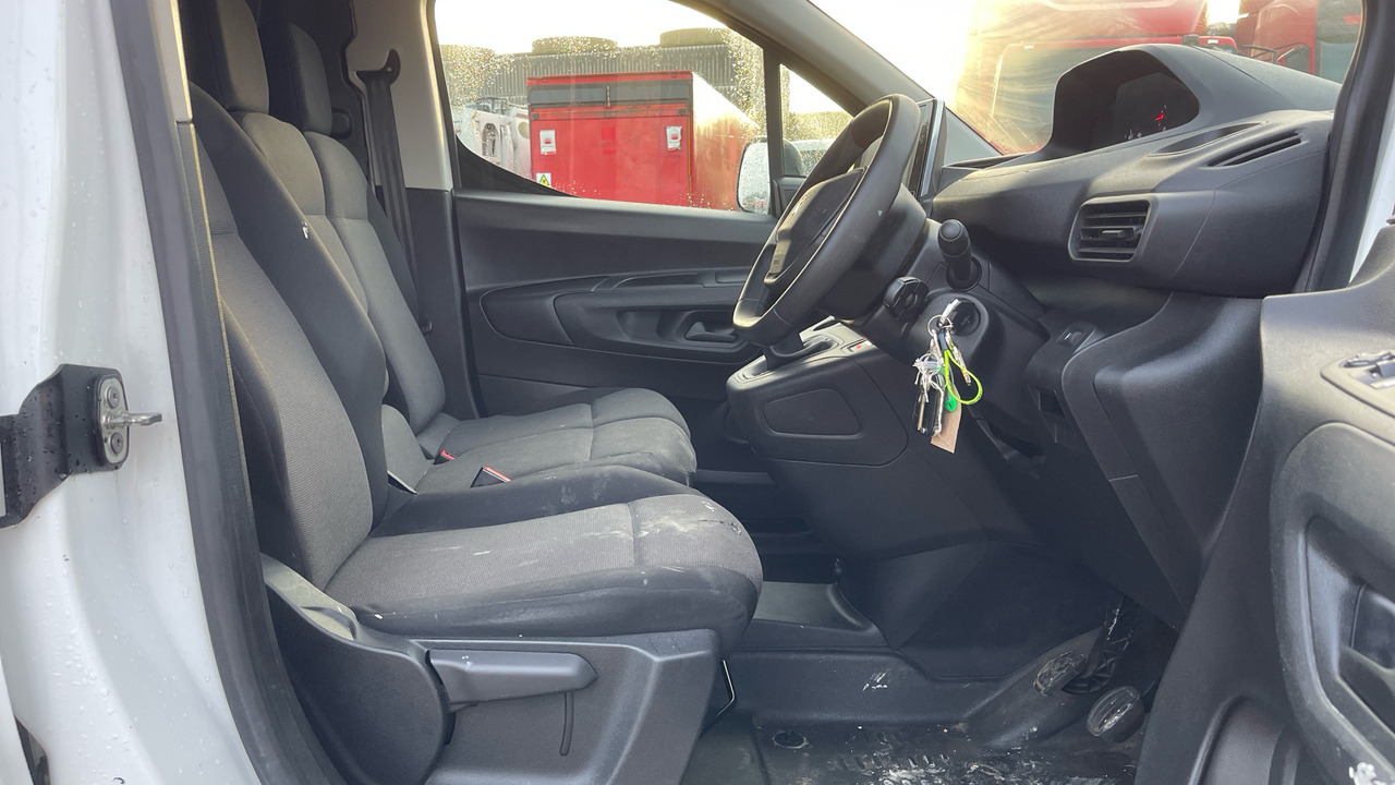 PEUGEOT PARTNER 850 1.5 BlueHDi 100ps Professional - 紧凑型面包车:图5 PEUGEOT PARTNER 850 1.5 BlueHDi 100ps Professional - 紧凑型面包车:图5