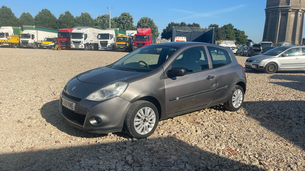 RENAULT CLIO 1.2 16V - 掀背车:图2 RENAULT CLIO 1.2 16V - 掀背车:图2