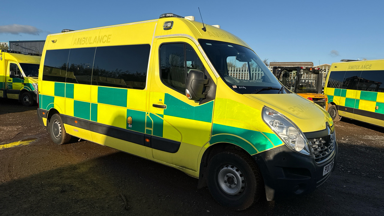 RENAULT MASTER 150.39 - 救护车:图1 RENAULT MASTER 150.39 - 救护车:图1