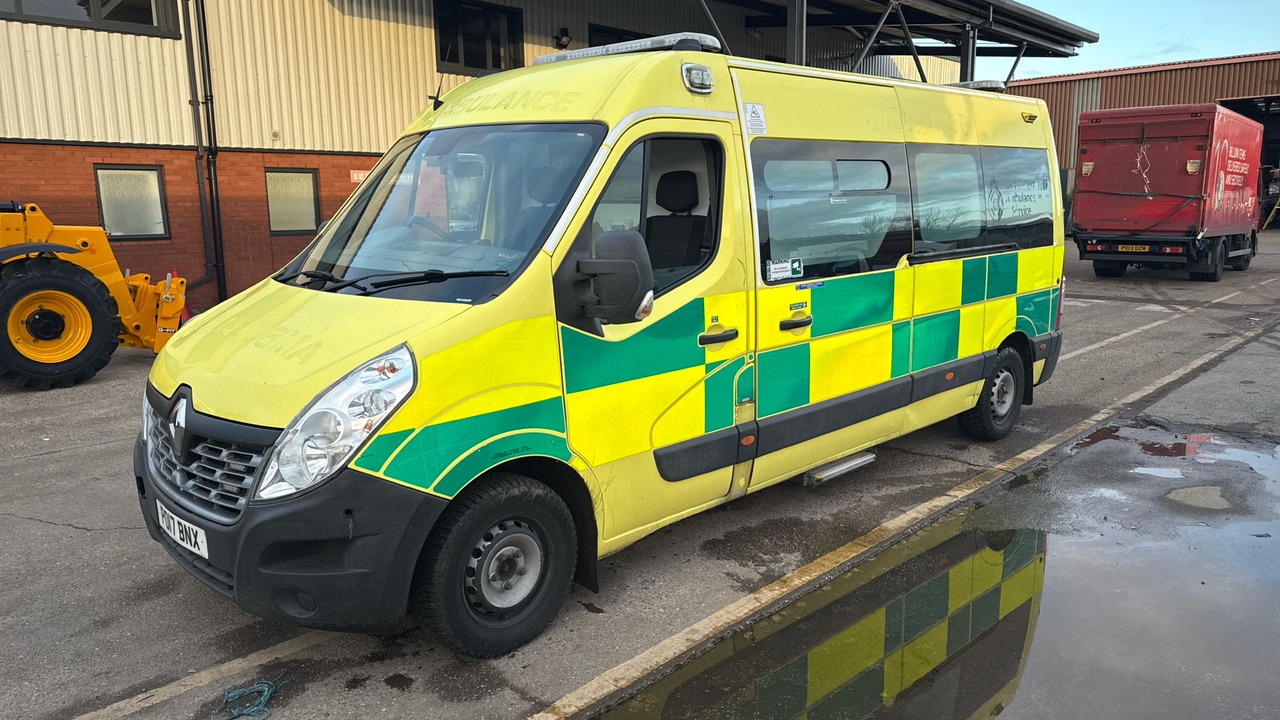 RENAULT MASTER 150.39 - 救护车:图2 RENAULT MASTER 150.39 - 救护车:图2